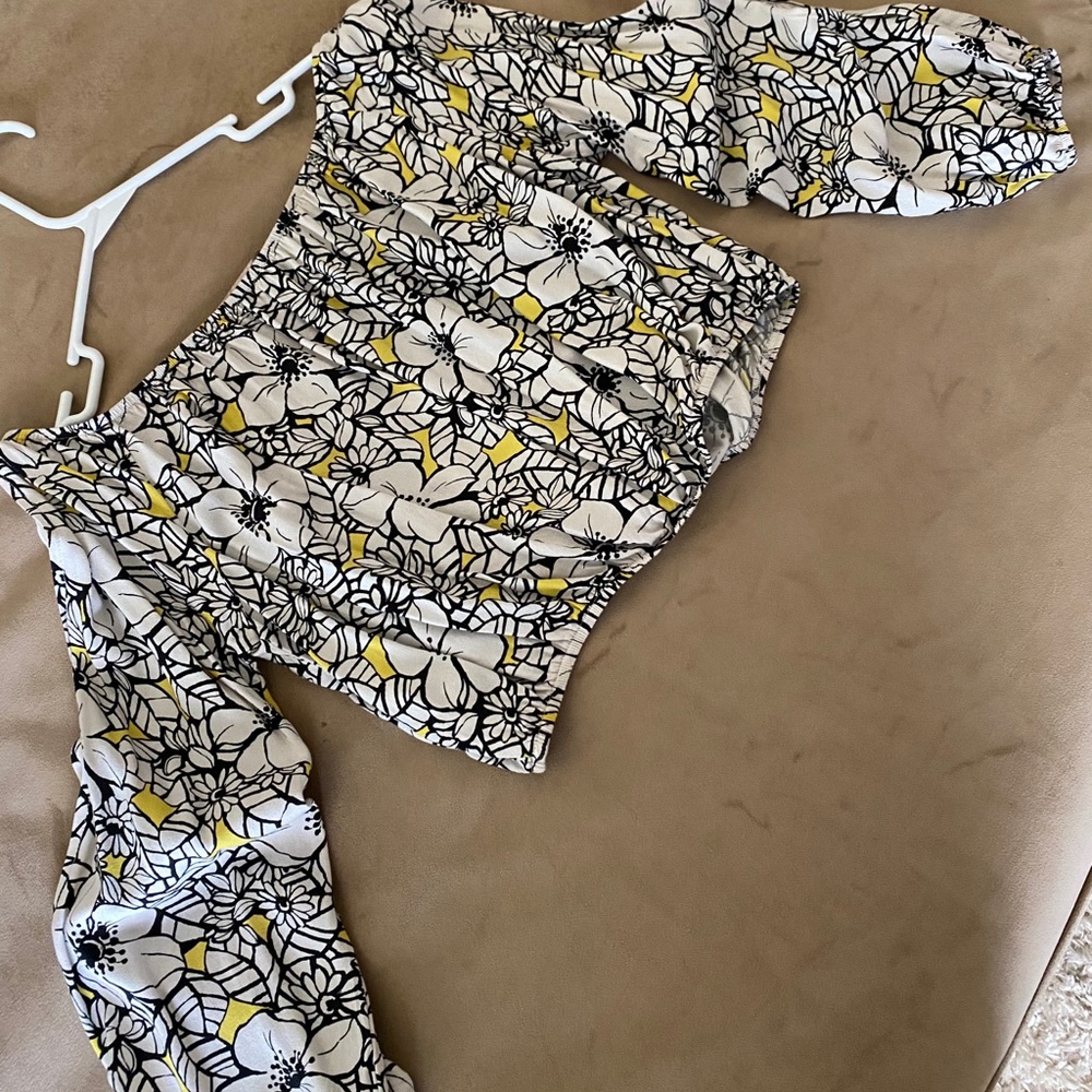 Long slave floral top cropped